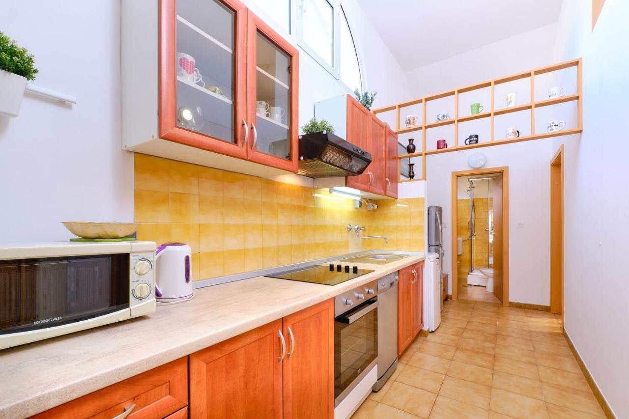 Apartments Vanda Mali Lošinj Εξωτερικό φωτογραφία