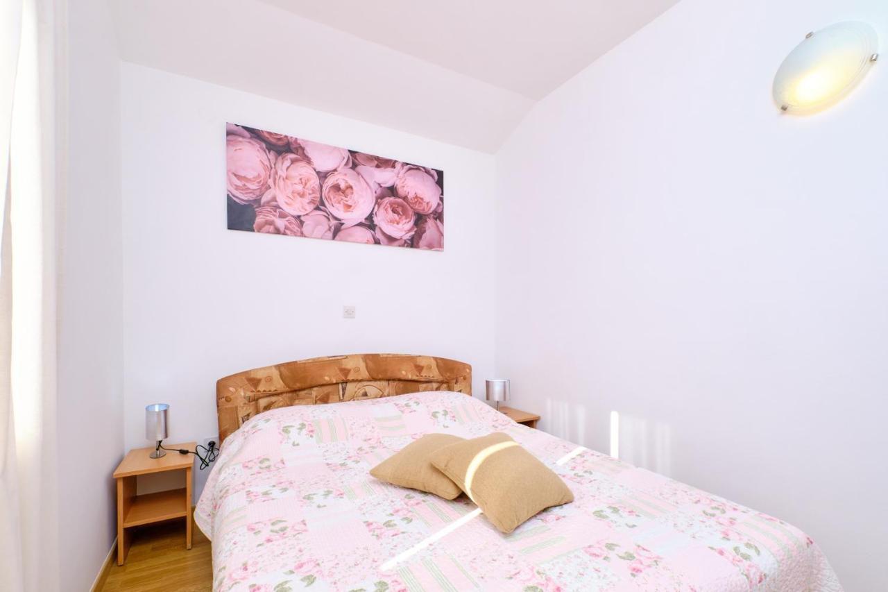 Apartments Vanda Mali Lošinj Εξωτερικό φωτογραφία